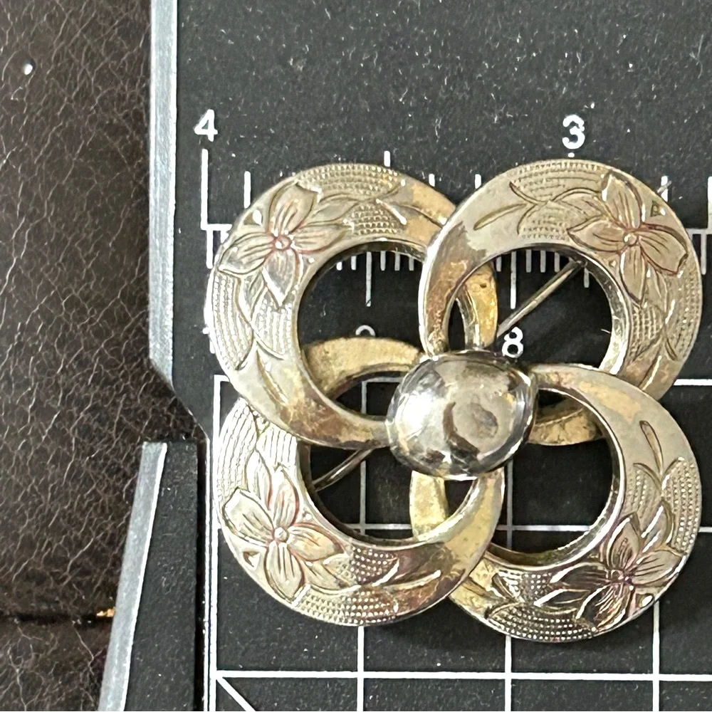 Vintage elegant signed brooch.